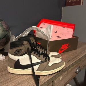 Official Jordan 1 Travis Scott Mocha-High